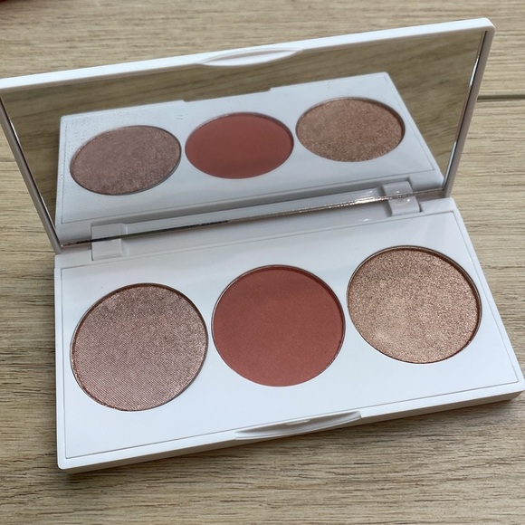 OFRA X Madison Miller | Miller Squad | Midi Palette Highlighter‎ - Picture 4 of 7